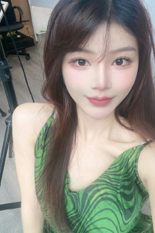 《乖张腿还是张嘴》动漫